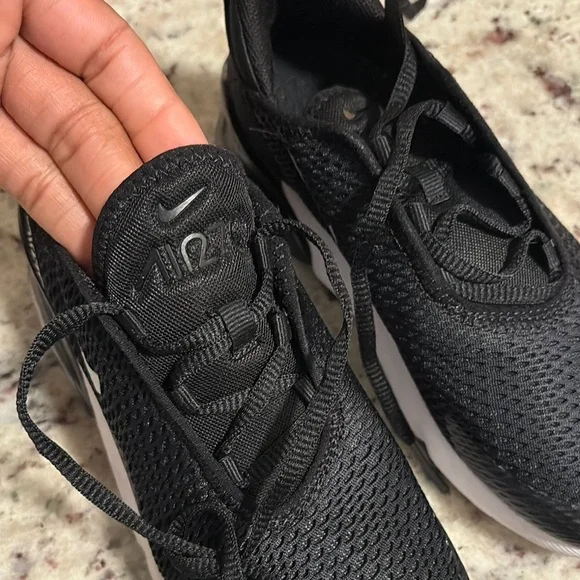 Black and White Air Max Sneakers - Picture 6 of 8